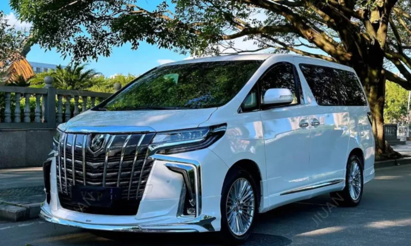 丰田雷尔法 Toyota Vellfire